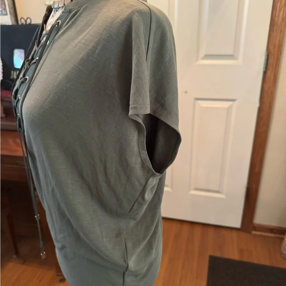 White House Black Market Green Tie Front Short Sleeve Tee size S - Picture 6 of 10